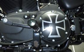 HARLEY XL883N 2015