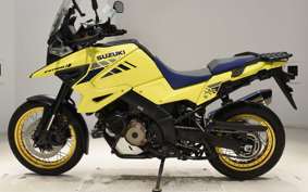 SUZUKI Vｽﾄﾛｰﾑ1050XT 2020