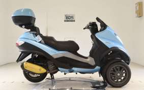 PIAGGIO MP3 250 2001