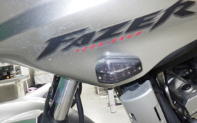YAMAHA FZS1000 FAZER 2004