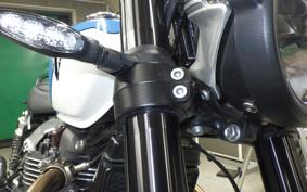 TRIUMPH SPEED TWIN 900 2025