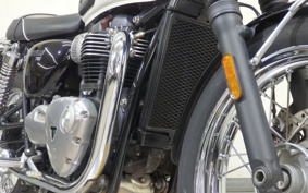 TRIUMPH BONNEVILLE T100 2017 DAD70G