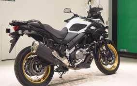 SUZUKI DL650 ( V-Strom 650 ) XTA 2023 C733M