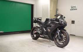 YAMAHA YZF-R1 2005