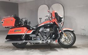 HARLEY FLHTCUSE 1800CVO 2012 PR8