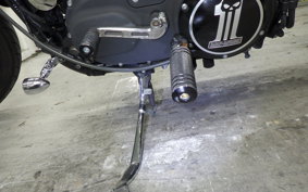 HARLEY XL883R 2006