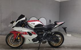 YAMAHA YZF-R7 2022 RM39J
