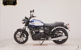 TRIUMPH BONNEVILLE 2015