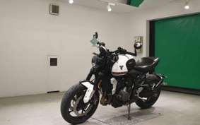TRIUMPH TRIDENT 660 2021