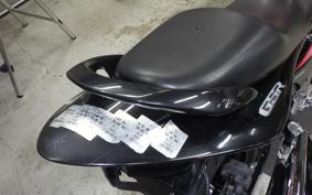 SUZUKI GSR250 1999