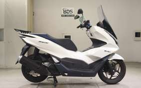 HONDA PCX125-4ﾊEVEﾘｯﾄﾞ 2010 JK06