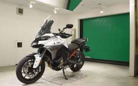 DUCATI MULTISTRADA V4S 2025