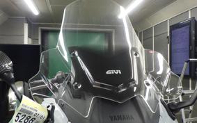 YAMAHA T-MAX 560 2025 SJ21J
