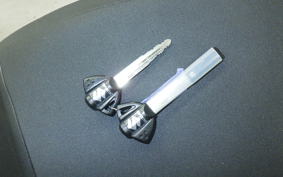 SUZUKI Vｽﾄﾛｰﾑ650XTA 2025 C733M