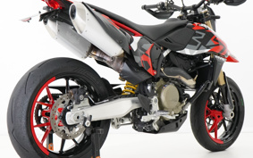 DUCATI DUCATI  HYPERMOTARD 698 2024