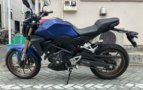 HONDA CB250R MC52