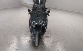 YAMAHA T-MAX 560 SJ19J
