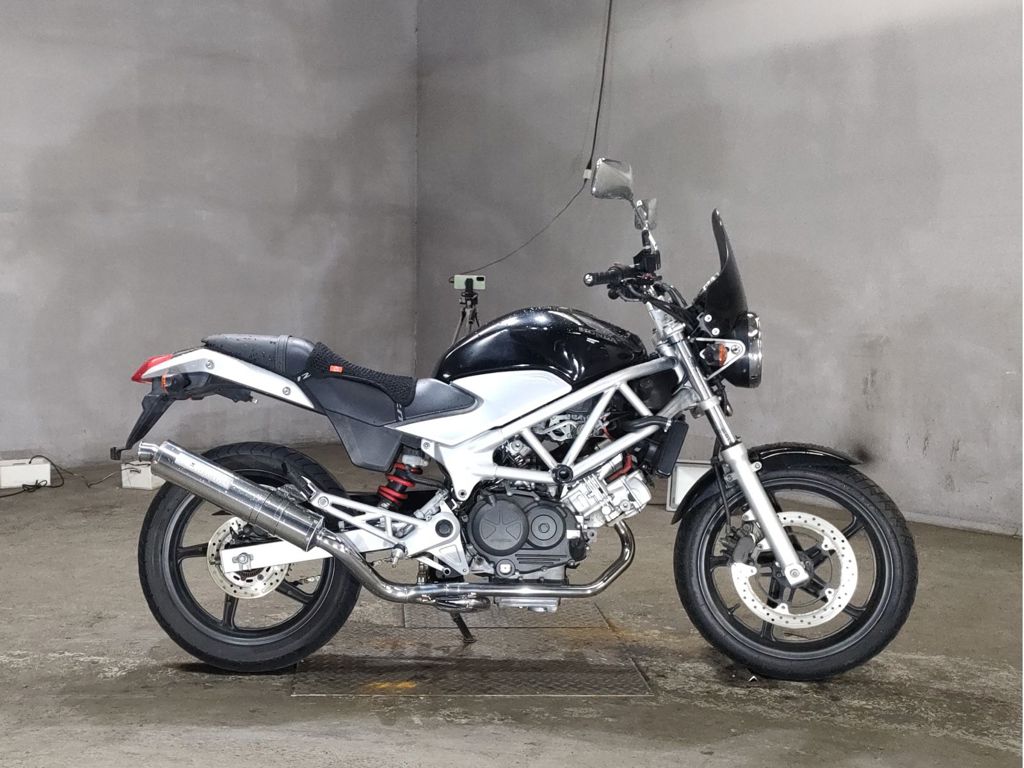 Фото Honda VTR 250 2009 с японского аукциона