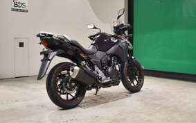 SUZUKI Vｽﾄﾛｰﾑ250A