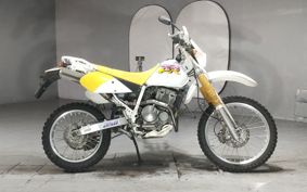 SUZUKI DR250R SJ45A