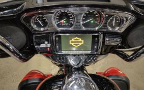 HARLEY HARLEYFLHTKSE1800CVO TEN