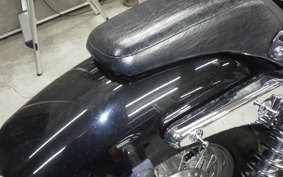 HONDA SHADOW 750 SLASHER 2001