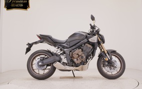 HONDA CB650R E-Clutch 2026 RH17