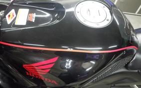 HONDA CBR600RR GEN 2 2006 PC37