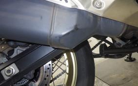 SUZUKI Vｽﾄﾛｰﾑ650XTA 2019