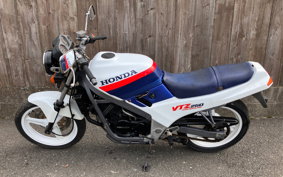 HONDA VTZ250 MC15