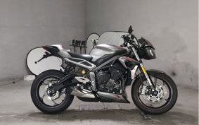 TRIUMPH STREET TRIPLE RS HDA554