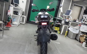 YAMAHA FZS25
