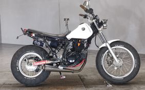 YAMAHA TW225 DG09J