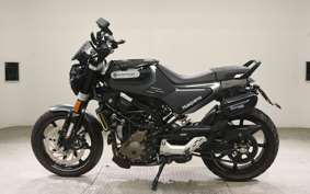 HUSQVARNA SVARTPILEN 250 2006