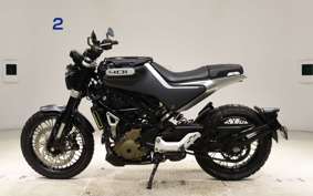 HUSQVARNA SVARTPILEN 401 2021