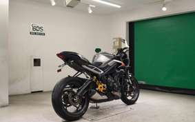 TRIUMPH STREET TRIPLE RS 2023