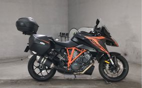 KTM 1290 SUPER  DUKE GT V6940