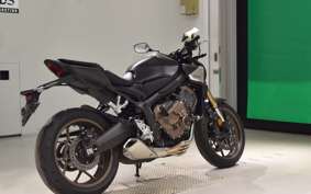 HONDA CB650R E-Clutch 2018 RH17