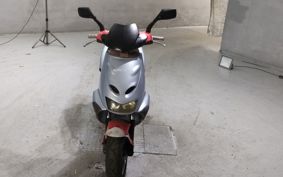 APRILIA SR125 ..