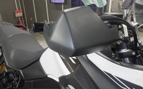 SUZUKI Vストローム650XTA 2023 C733M