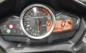 SUZUKI GSR250S 2015