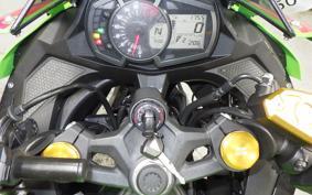 KAWASAKI ZX-25R 1999 ZX250E