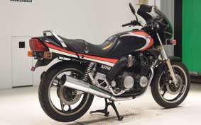 YAMAHA XJ750 E 1983 29R
