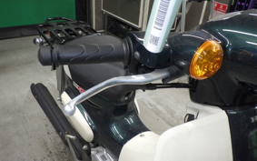HONDA C50 SUPER CUB 2002 AA09