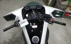 HONDA NM4 VULTUS -02 2019 RC82