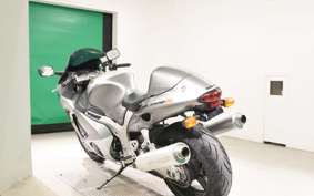 SUZUKI GSX-1300R HAYABUSA 2002