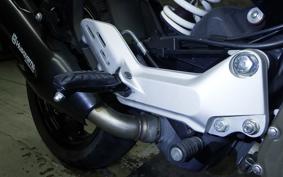 HUSQVARNA SVARTPILEN 250 2006