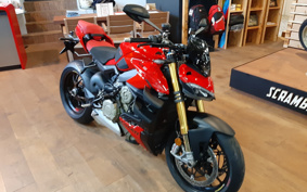 DUCATI STREET FIGHTER V4S 2024 4F00