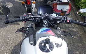 BMW M1000R 2025