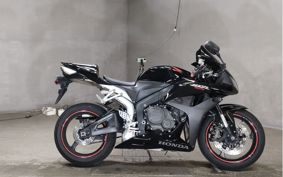 HONDA CBR600RR PC40